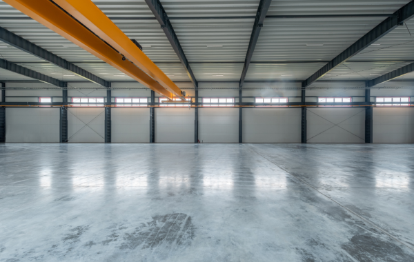 nave industrial vacía